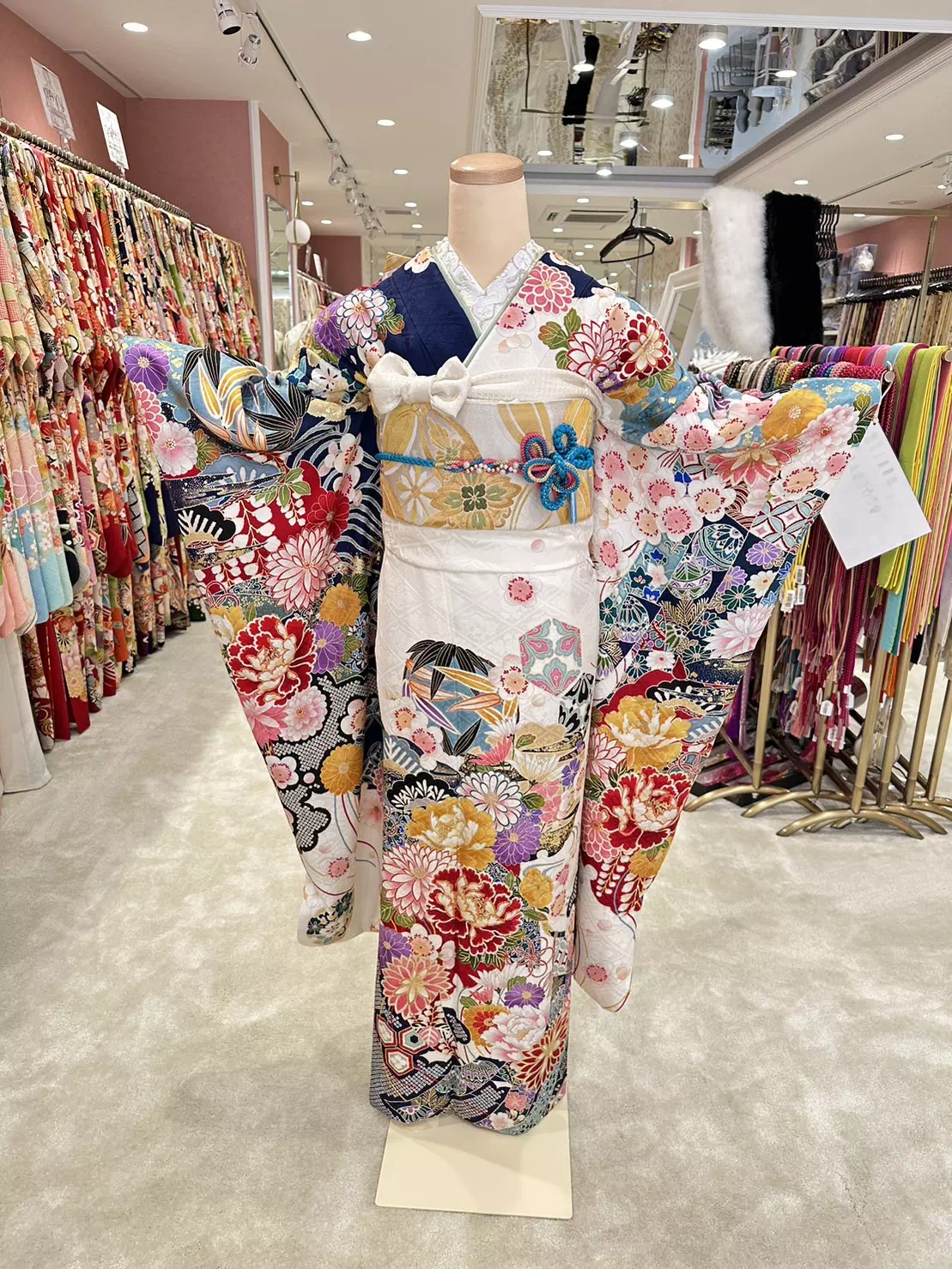 TAKAZEN姫路店　姫路市　成人式　卒業式　袴　振袖　イマドキ振袖　香音　